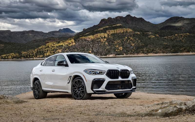 Comparison - Brabus Crawler 2023 - vs - BMW X6 M 2021 | SUV Drive
